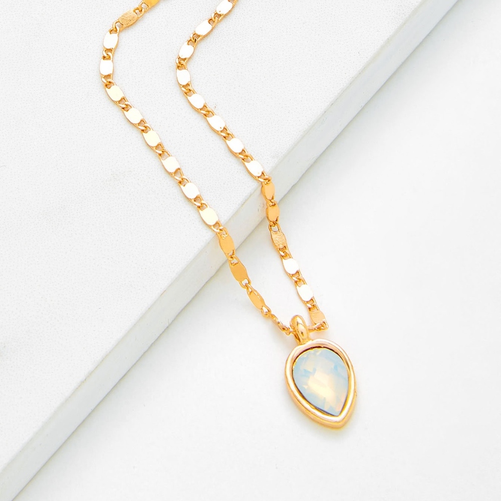 gold short dainty opal stone necklace